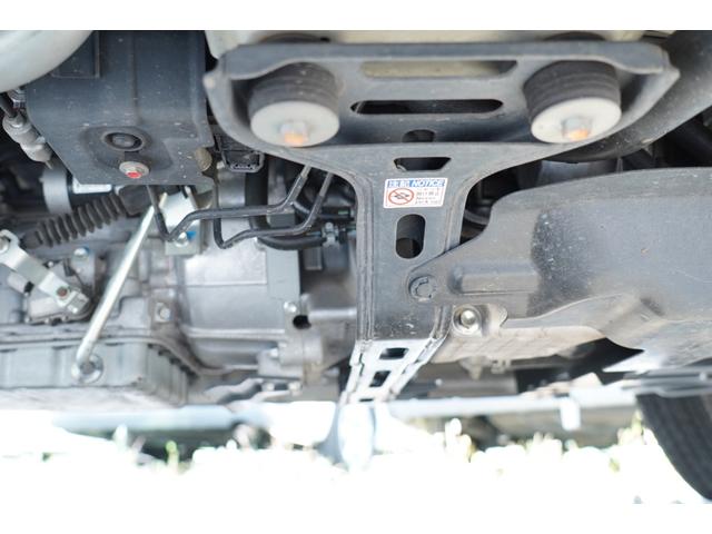 下廻りにオイル漏れ等はありません。