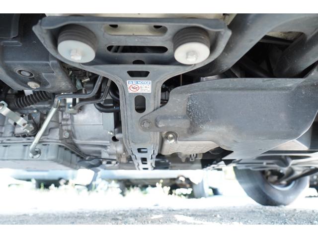 下廻りにオイル漏れ等はありません。