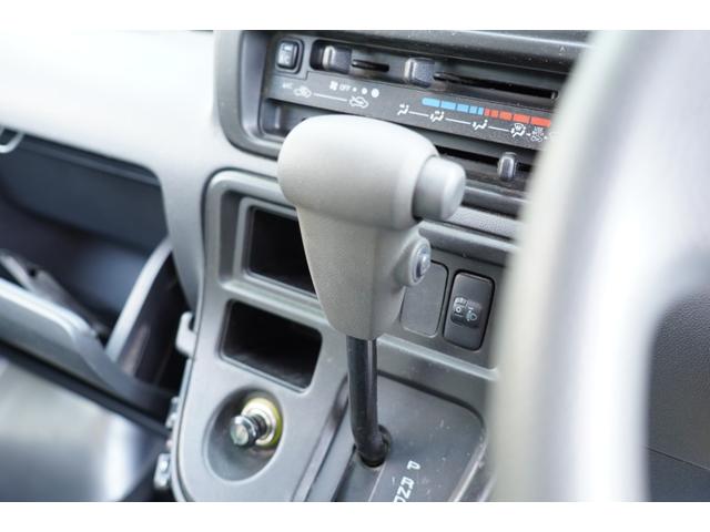 ハイゼットカーゴ ＤＸ　４速ＡＴ　ＥＴＣキ－レスＰＷ　２オ－ナ記録簿　Ｔチェ－ン（17枚目）