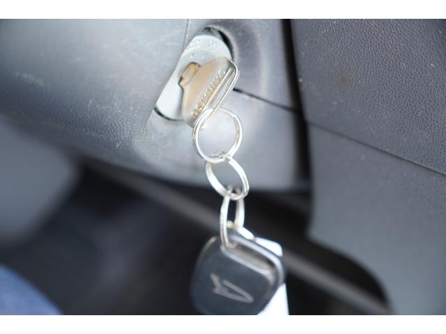 ハイゼットカーゴ ＤＸ　４速ＡＴ　ＥＴＣキ－レスＰＷ　２オ－ナ記録簿　Ｔチェ－ン（19枚目）