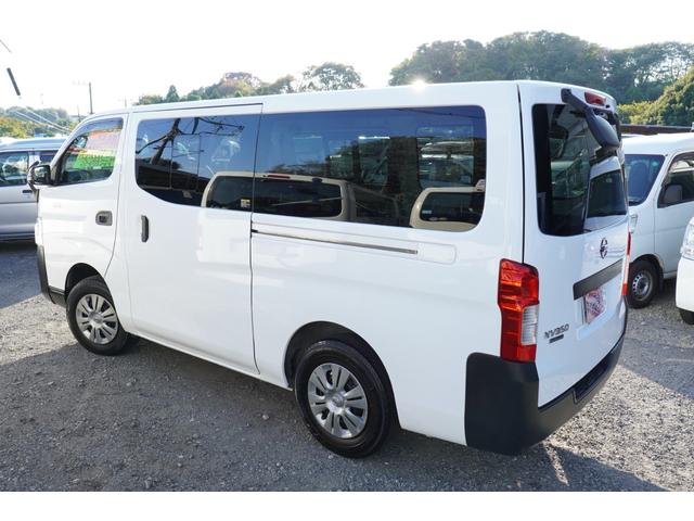 ＮＶ３５０キャラバンバン ロングＤＸターボ　４ＷＤ　寒冷地仕様　禁煙　ナビＢカメラＢカメラＥＴＣ　電格ミラ－　後ヒーター　後窓　Ｗエアバック　法人１オ－ナ記録簿５枚　Ｔチェ－ン（2枚目）