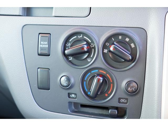 ＮＶ３５０キャラバンバン ロングＤＸターボ　４ＷＤ　寒冷地仕様　禁煙　ナビＢカメラＢカメラＥＴＣ　電格ミラ－　後ヒーター　後窓　Ｗエアバック　法人１オ－ナ記録簿５枚　Ｔチェ－ン（17枚目）