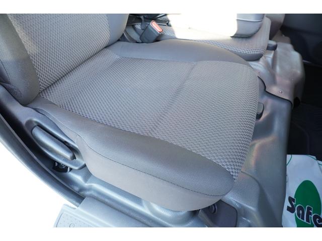 ＮＶ３５０キャラバンバン ロングＤＸターボ　４ＷＤ　寒冷地仕様　禁煙　ナビＢカメラＢカメラＥＴＣ　電格ミラ－　後ヒーター　後窓　Ｗエアバック　法人１オ－ナ記録簿５枚　Ｔチェ－ン（23枚目）