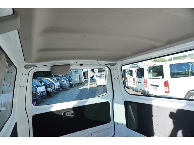 ＮＶ３５０キャラバンバン ロングＤＸターボ　４ＷＤ　寒冷地仕様　禁煙　ナビＢカメラＢカメラＥＴＣ　電格ミラ－　後ヒーター　後窓　Ｗエアバック　法人１オ－ナ記録簿５枚　Ｔチェ－ン（27枚目）