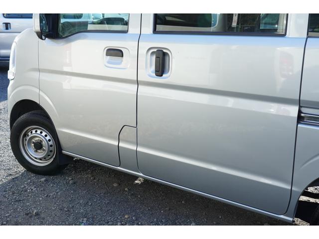 NV100クリッパーバン DX GLセーフティパッケージ 4速AT フルセグナビETCドラレコ キ-レスPW 電格ミラ- 横滑り防止 踏み間違防止 後ソナー 法人1オ-ナ記録簿 Tチェ-ン(40枚目)