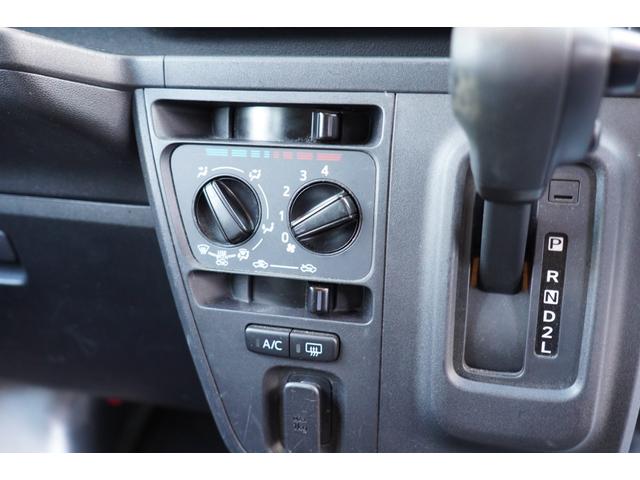 ハイゼットカーゴ ＤＸ　ＳＡＩＩＩ　４ＷＤ　純ＬＥＤ　キーレスＰＷ　横滑り防止　後ソナー　法人１オ－ナ　Ｔチェ－ン（17枚目）