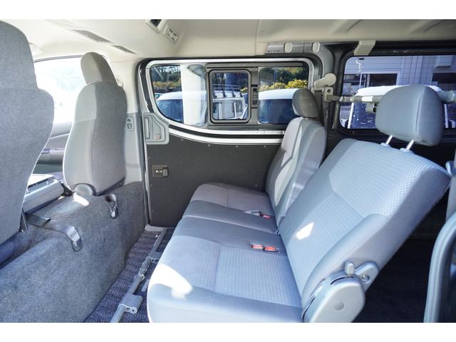ＮＶ３５０キャラバンバン ロングＶＸ　Ｗエアコン後窓　ナビＢカメラＥＴＣ　キ－レスＰＷ　電格ミラ－　エマブレ　Ｗエアバック　後席左右分割可倒式　エマブレ　法人１オ－ナ記録簿（6枚目）