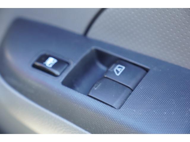 ＮＶ３５０キャラバンバン ロングＶＸ　Ｗエアコン後窓　ナビＢカメラＥＴＣ　キ－レスＰＷ　電格ミラ－　エマブレ　Ｗエアバック　後席左右分割可倒式　エマブレ　法人１オ－ナ記録簿（25枚目）