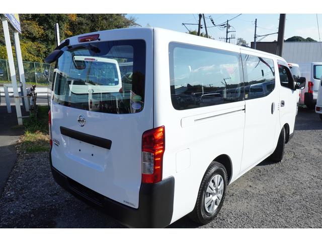 ＮＶ３５０キャラバンバン ロングＤＸ　後期　ナビＢカメラＥＴＣ　キーレスＰＷ　エマブレ　５ドア低床６人乗　記録簿６枚　Ｔチェ－ン（3枚目）