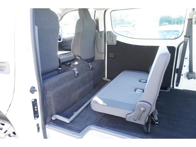 ＮＶ３５０キャラバンバン ロングＤＸ　後期　ナビＢカメラＥＴＣ　キーレスＰＷ　エマブレ　５ドア低床６人乗　記録簿６枚　Ｔチェ－ン（6枚目）