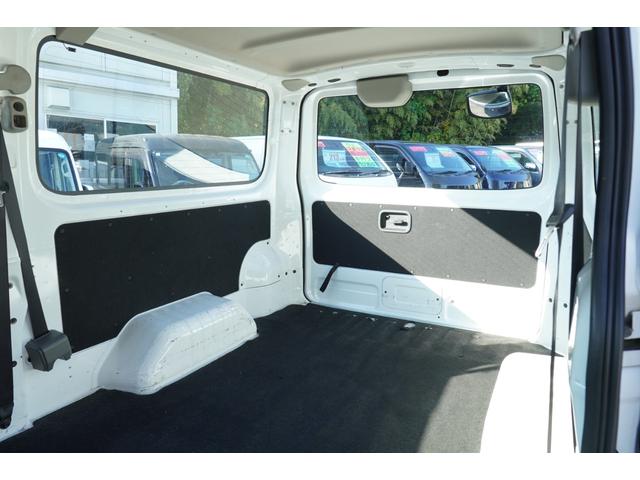 ＮＶ３５０キャラバンバン ロングＤＸ　後期　ナビＢカメラＥＴＣ　キーレスＰＷ　エマブレ　５ドア低床６人乗　記録簿６枚　Ｔチェ－ン（7枚目）
