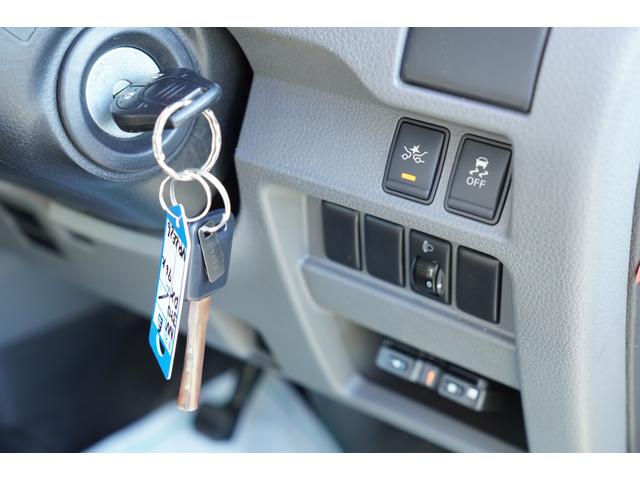 ＮＶ３５０キャラバンバン ロングＤＸ　後期　ナビＢカメラＥＴＣ　キーレスＰＷ　エマブレ　５ドア低床６人乗　記録簿６枚　Ｔチェ－ン（19枚目）