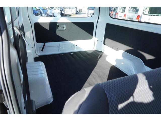 ＮＶ３５０キャラバンバン ロングＤＸ　後期　ナビＢカメラＥＴＣ　キーレスＰＷ　エマブレ　５ドア低床６人乗　記録簿６枚　Ｔチェ－ン（23枚目）