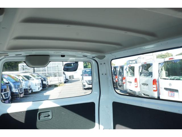 ＮＶ３５０キャラバンバン ロングＤＸ　後期　ナビＢカメラＥＴＣ　キーレスＰＷ　エマブレ　５ドア低床６人乗　記録簿６枚　Ｔチェ－ン（24枚目）
