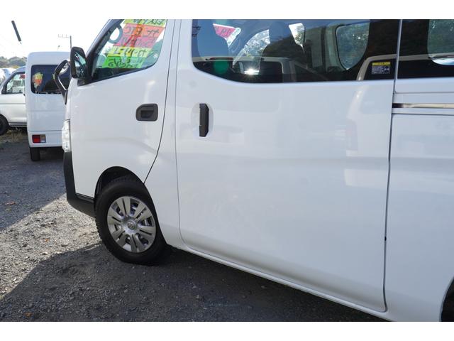 ＮＶ３５０キャラバンバン ロングＤＸ　後期　ナビＢカメラＥＴＣ　キーレスＰＷ　エマブレ　５ドア低床６人乗　記録簿６枚　Ｔチェ－ン（35枚目）