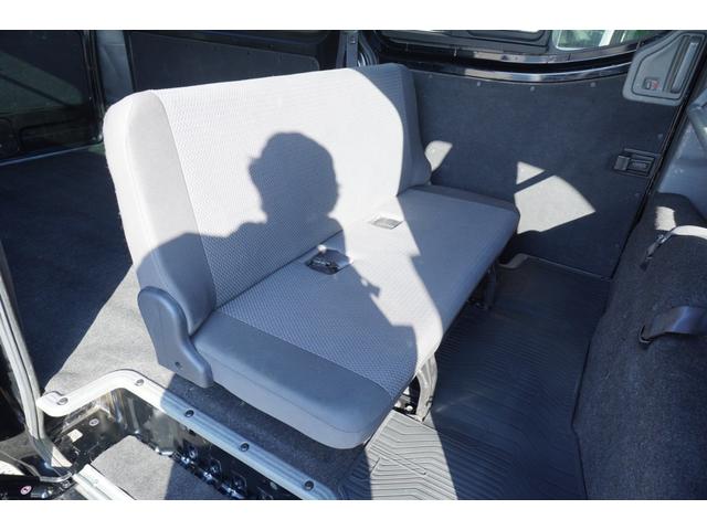 ＮＶ３５０キャラバンバン ロングＤＸ　ナビＥＴＣキ－レスＰＷ　５ドア６人乗　低床　後窓　２オ－ナ記録簿１２枚　Ｔチェ－ン（22枚目）