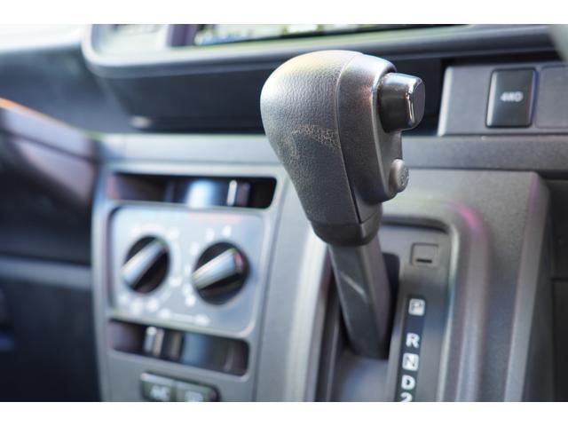 ハイゼットカーゴ ＤＸ　ＳＡＩＩＩ　４ＷＤ　純ＬＥＤ　ナビＢカメラＥＴＣ　キ－レスＰＷ　スマアシ　横滑り防止　後ソナー　法人１オ－ナ　Ｔチェ－ン（19枚目）