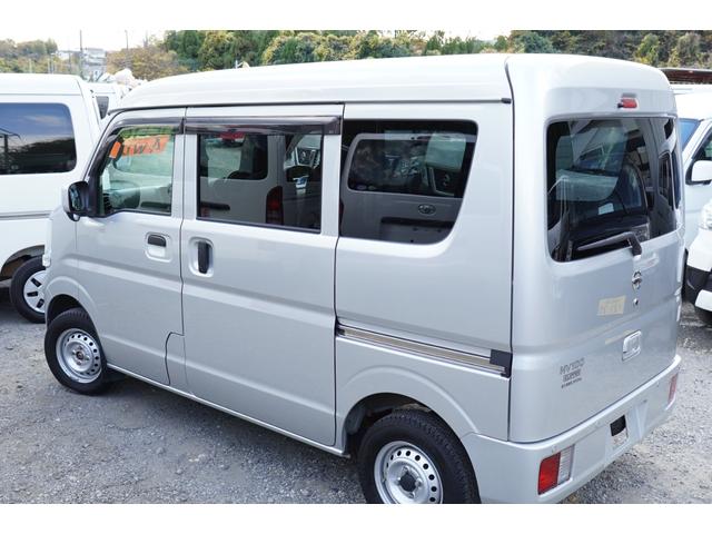 NV100クリッパーバン DX GLセーフティパッケージ 4WD 4速AT フルセグナビBカメラETC キーレスPW 電格ミラ- 横滑り防止 後ソナー 法人1オ-ナ記録簿 関東仕入れ(2枚目)