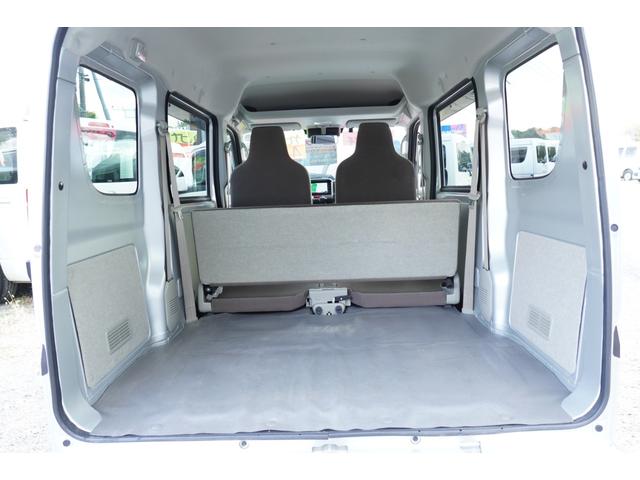 NV100クリッパーバン DX GLセーフティパッケージ 4WD 4速AT フルセグナビBカメラETC キーレスPW 電格ミラ- 横滑り防止 後ソナー 法人1オ-ナ記録簿 関東仕入れ(4枚目)