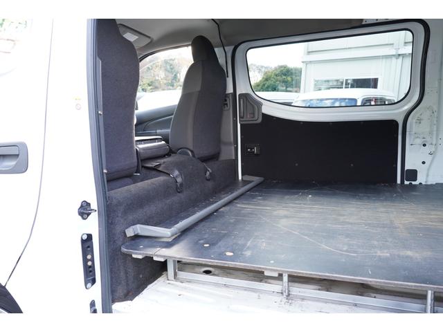 NV350キャラバンバン ロングDX アラモニ フルセグナビETC キーレスPW 電格ミラ‐ エマブレ 法人1オ-ナ記録簿10枚 Tチェ-ン(8枚目)