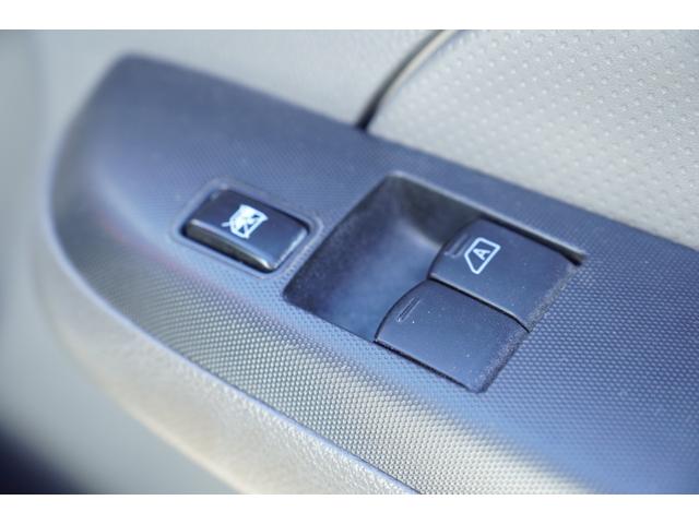 NV350キャラバンバン ロングDX ナビBカメラETC 後窓ヒーター 寒冷地仕様 エマブレ 電格ミラ- 法人1オ-ナ記録簿11枚Tチェ-ン(19枚目)