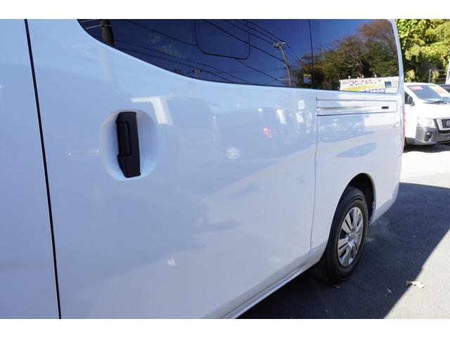 NV350キャラバンバン ロングDX ナビBカメラETC 後窓ヒーター 寒冷地仕様 エマブレ 電格ミラ- 法人1オ-ナ記録簿11枚Tチェ-ン(36枚目)