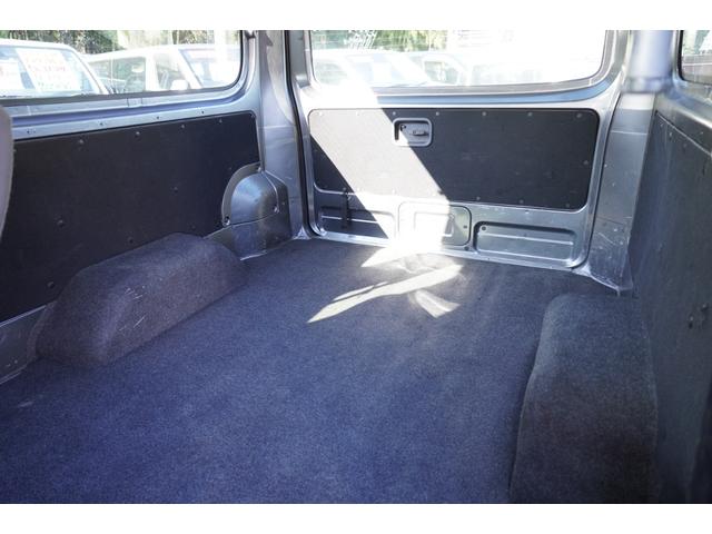 ＮＶ３５０キャラバンバン ロングＶＸ　純ＬＥＤ　アラモニナビＥＴＣ　禁煙　Ｗエアコン後窓　後席左右分割可倒式　法人１オ－ナ記録簿　Ｔチェ－ン（7枚目）