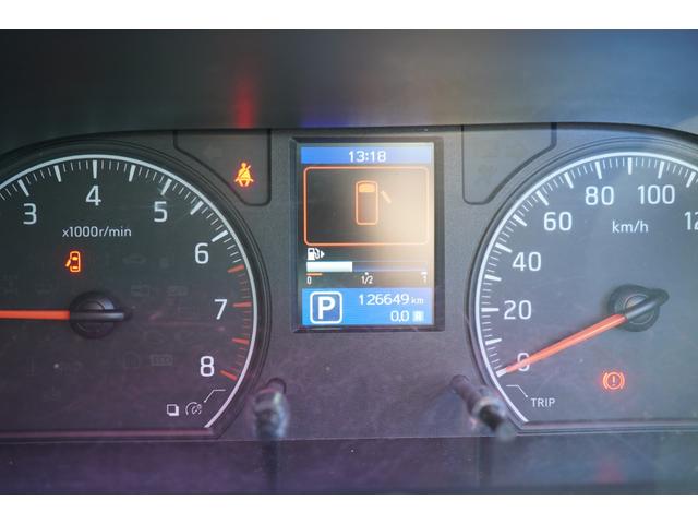 ＮＶ３５０キャラバンバン ロングＶＸ　純ＬＥＤ　アラモニナビＥＴＣ　禁煙　Ｗエアコン後窓　後席左右分割可倒式　法人１オ－ナ記録簿　Ｔチェ－ン（12枚目）