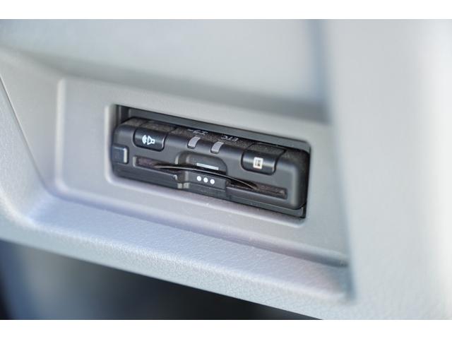 ＮＶ３５０キャラバンバン ロングＶＸ　純ＬＥＤ　アラモニナビＥＴＣ　禁煙　Ｗエアコン後窓　後席左右分割可倒式　法人１オ－ナ記録簿　Ｔチェ－ン（28枚目）