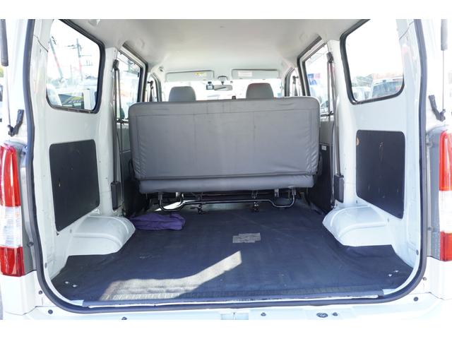 ���ЍH��ł̓I�C�������͂������A�i�r��t�E�d�s�b�Z�b�g�A�b�v�E�^�C���g�݊�����ƂȂǂ��s���Ă���܂��B���w��������������`�����t�������𐥔�X�������肢�v���܂��B