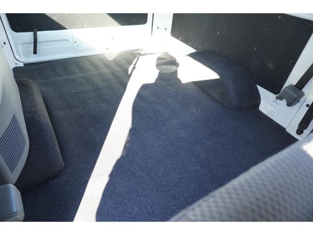 NV350キャラバンバン ロングDX EX ナビBカメラETCキ-レスPW Wエアコン後ヒータ Wエアバック エマブレ 法人1オ-ナ-記録簿18枚 Tチェ-ン(26枚目)