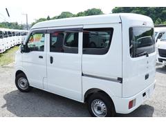 働く車（商用バンとトラック・トランスポーター、そして営業車）の専門店です！自社認証整備工場にて国家資格整備士がキチンと整備してご納車させて頂きます。 2