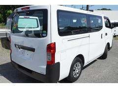 働く車（商用バンとトラック・トランスポーター、そして営業車）の専門店です！自社認証整備工場にて国家資格整備士がキチンと整備してご納車させて頂きます。 2