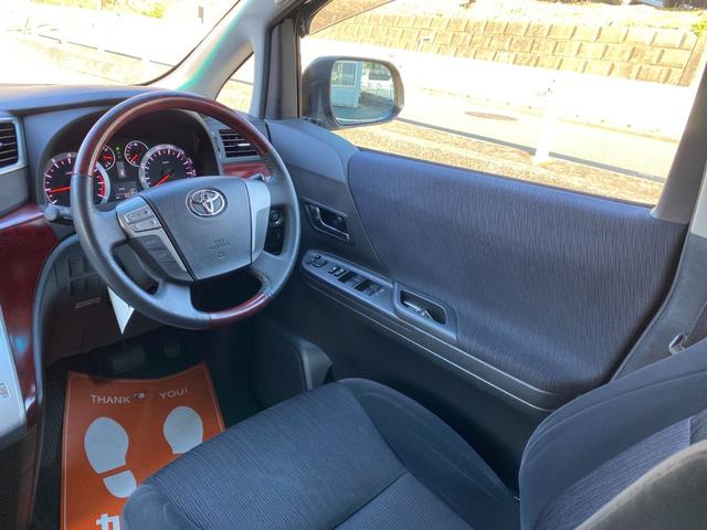 ヴェルファイア ２．４Ｚ　ＲＩＣＯＮ製車いす乗降リフト付車両　８人乗り　左側パワースライドドア　ナビ　Ｂｌｕｅｔｏｏｔｈ接続　地デジＴＶ　スマートキー　プッシュスタート　バックカメラ（28枚目）