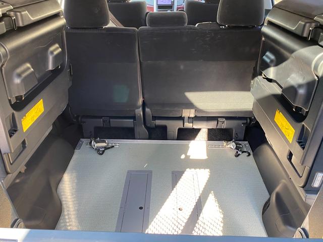 ヴェルファイア ２．４Ｚ　ＲＩＣＯＮ製車いす乗降リフト付車両　８人乗り　左側パワースライドドア　ナビ　Ｂｌｕｅｔｏｏｔｈ接続　地デジＴＶ　スマートキー　プッシュスタート　バックカメラ（46枚目）