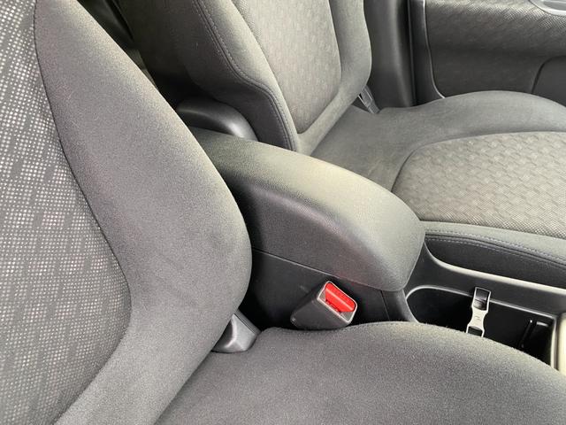 ウイングロード １５Ｍ　Ｖリミテッド　スマートキー　ナビ　地デジＴＶ　Ｂｌｕｅｔｏｏｔｈ　バックカメラ　ＥＴＣ　ＨＩＤ　オートライト　ドラレコ（35枚目）