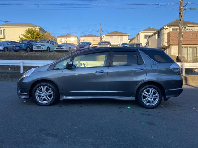 フィットシャトルハイブリッド ハイブリッド ワンオーナー スマートキー ナビ バックカメラ 地デジTV クルコン ステアリングスイッチ オートライト ETC 記録簿(5枚目)