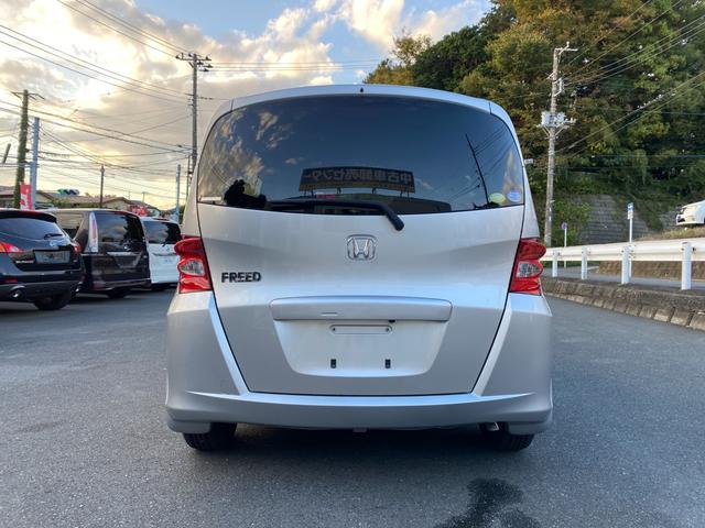 フリード Ｇ　ハイウェイエディション　左側パワースライドドア　キーレス　ＥＴＣ　ナビ　バックカメラ　オートエアコン　ウインカー付きドアミラー（3枚目）