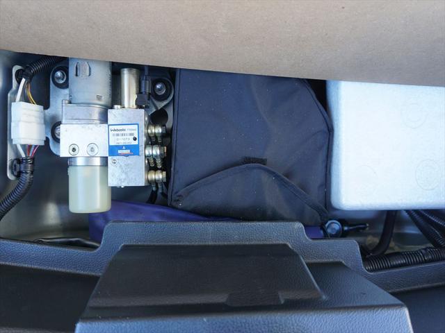 コペン アクティブトップ　赤革シート　シートヒーター　禁煙車（73枚目）