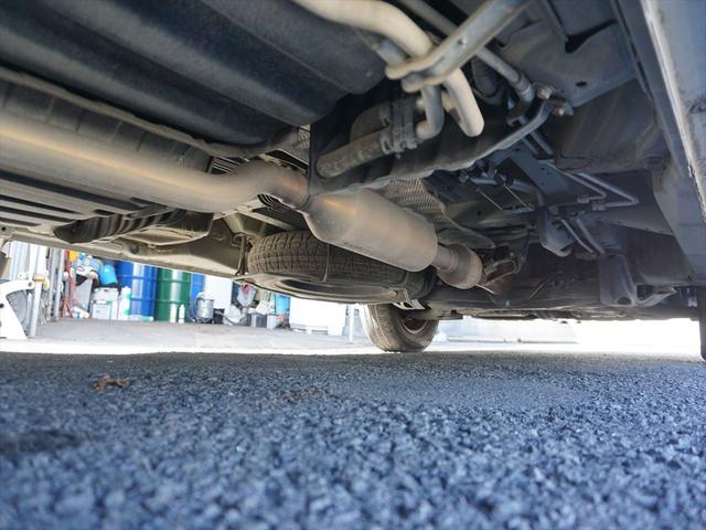 ノア 　福祉車両車いす２脚Ｇセレクション車いす仕様スロープタイプ１　電動ウィンチ　バックカメラ　ドラレコ　取説保証書　点検記録簿１０枚ウインチリモコン２個　キーレス左側パワースライドドア　７人乗り（76枚目）