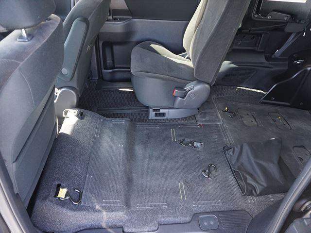 ノア 　福祉車両ＸＬセレクションウェルキャブ車車いす仕様車スロープタイプ１車いす２脚仕様　７名禁煙車　左パワードア　キーレス　ウィンチ用リモコン　ＨＩＤ　ナビ　取説　ウィンカーミラー　１年保証（31枚目）