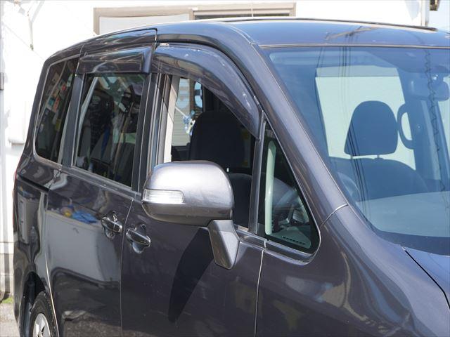 ノア 　福祉車両ＸＬセレクションウェルキャブ車車いす仕様車スロープタイプ１車いす２脚仕様　７名禁煙車　左パワードア　キーレス　ウィンチ用リモコン　ＨＩＤ　ナビ　取説　ウィンカーミラー　１年保証（67枚目）