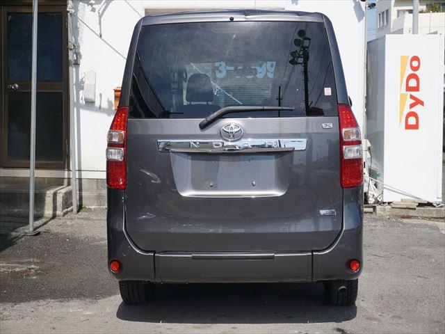 ノア 　福祉車両ＸＬセレクションウェルキャブ車車いす仕様車スロープタイプ１車いす２脚仕様　７名禁煙車　左パワードア　キーレス　ウィンチ用リモコン　ＨＩＤ　ナビ　取説　ウィンカーミラー　１年保証（70枚目）