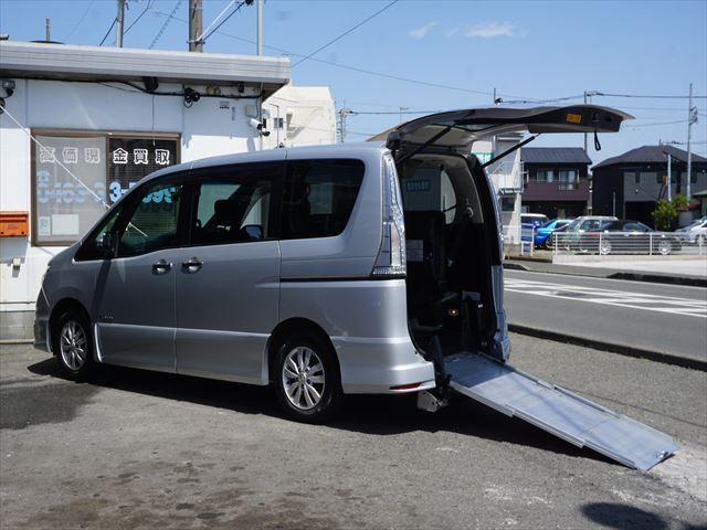 セレナ 　福祉車両　チェアキャブスロープ　セカンド　電動ウィンチ　車いす１脚　７名　ワンオーナー　取説保証書　インテリジェントキー２個　２４か月点検記録簿３枚　１２か月点検５枚　禁煙車　ドラレコ　１年保証（9枚目）