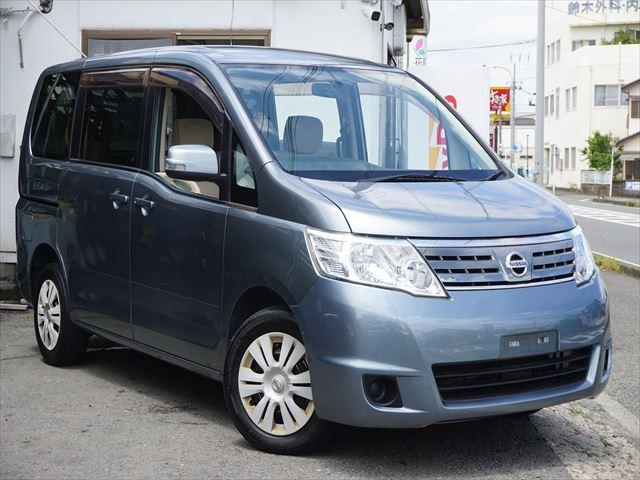 セレナ 　福祉車両チェアキャブ電動スロープ　車いす１名２列目右側　電動ウィンチ　ウィンチ用リモコン　ストラーダナビフルセグバックカメラ　キーレス　禁煙車　７名　ＥＴＣ　車高調整付　リヤエアコン　後部席モニター（6枚目）