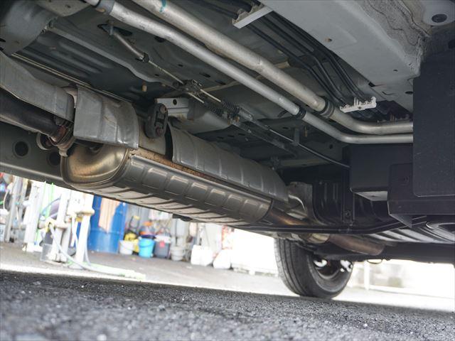 セレナ 　福祉車両チェアキャブスロープ車いす２名　２列目電動ウィンチ　３列目後退防止ベルト　オートステップ　左パワードア　禁煙車　取説　保証書　インテリジェントキー　ワンオーナー　リヤエアコン　１年保証（79枚目）