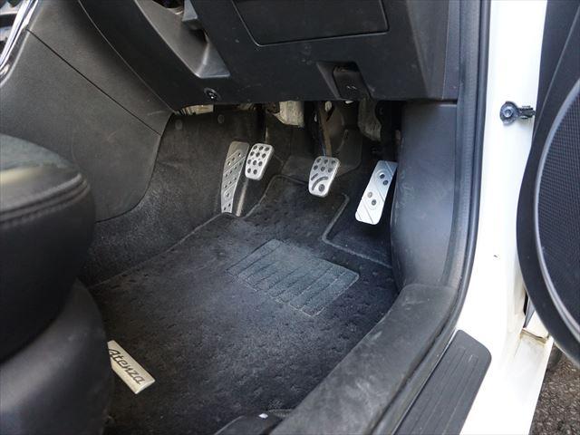 アテンザスポーツ ２５Ｚ　禁煙車　スマートキー２個　６速マニュアル　ＨＩＤライト　ハーフレザーシート　運転席パワーシート　純正１８インチアルミ　プッシュ式スタート（41枚目）