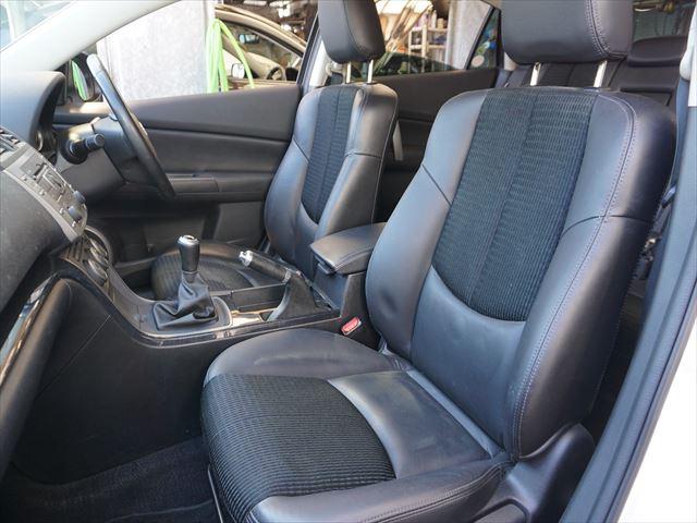アテンザスポーツ ２５Ｚ　禁煙車　スマートキー２個　６速マニュアル　ＨＩＤライト　ハーフレザーシート　運転席パワーシート　純正１８インチアルミ　プッシュ式スタート（54枚目）