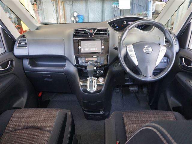 セレナ 　福祉車両チェアキャブスロープハイウェイスターＶセレ車いす２名仕様　２列目電動ウィンチ３列目後退防止ベルト　禁煙車　両側パワードア　純正ナビ　アラウンドビューモニター　エアマージェンシーブレーキ　ＥＴＣ（15枚目）