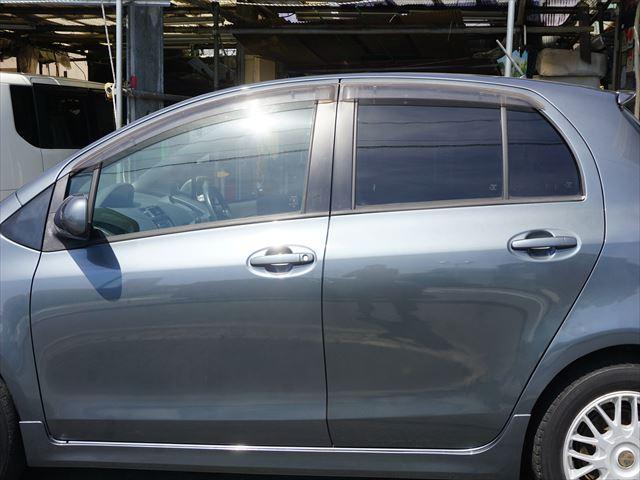 ヴィッツ ＲＳ　禁煙車　走行３９３７０キロ　５速マニュアル（40枚目）